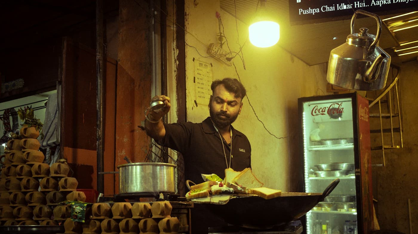 15 Banarasi Street Foods You Must Try (And Where Locals Eat Them)
